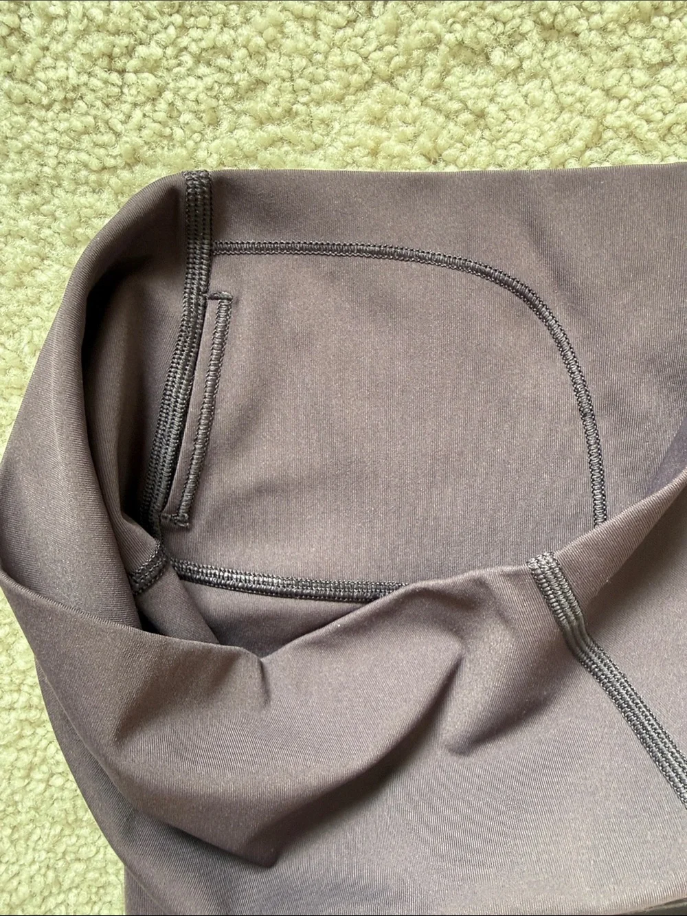lululemon athletica wear smooth snags
